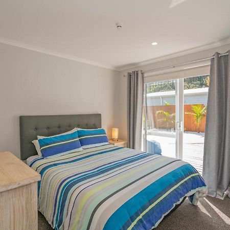 Modern Beach Pad - Whitianga Holiday Home Exterior foto