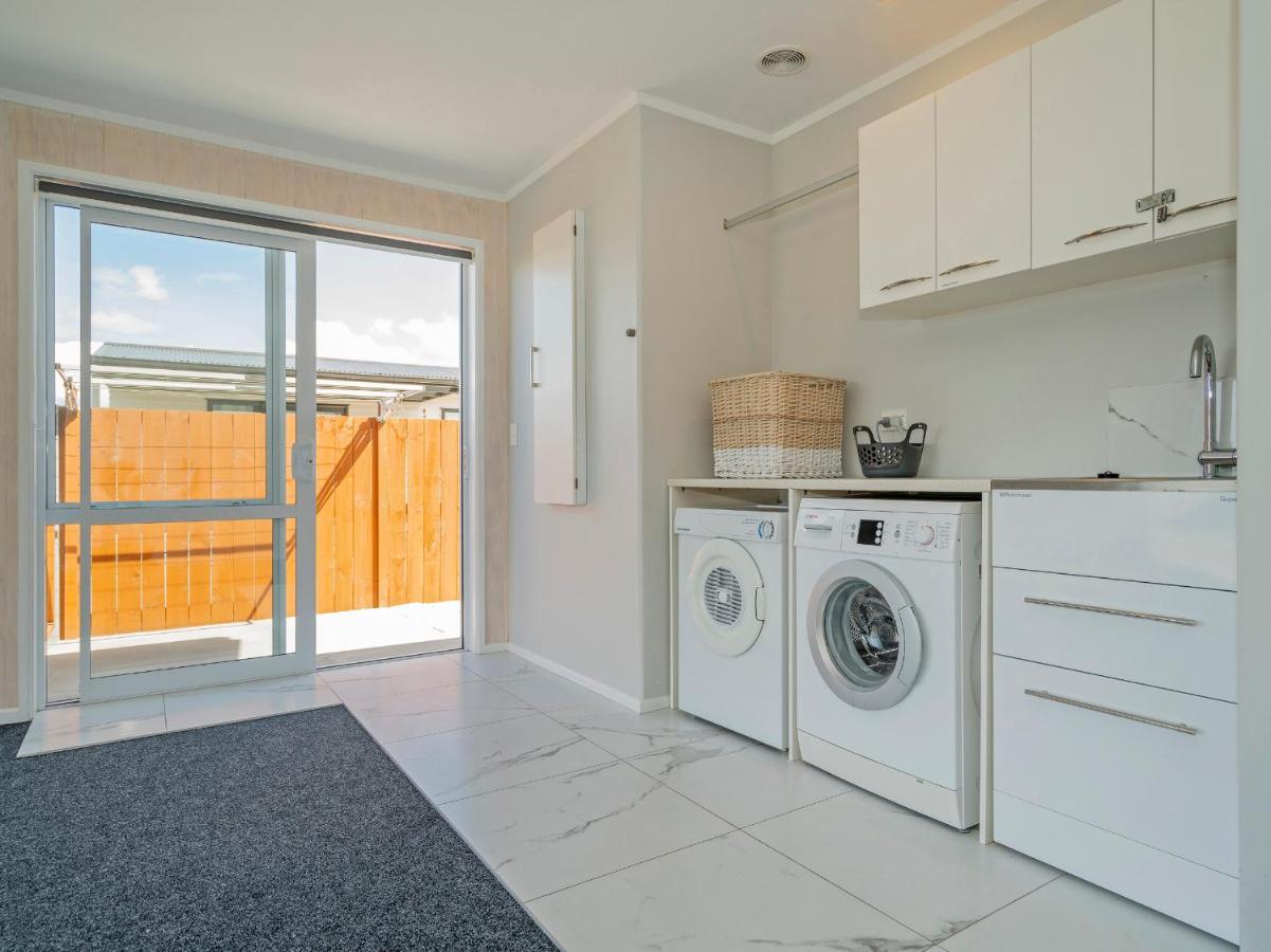Modern Beach Pad - Whitianga Holiday Home Exterior foto
